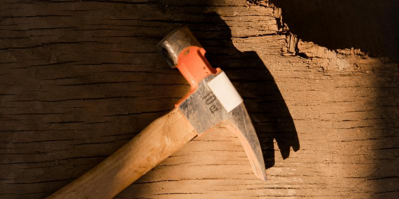 Hammer on a floor